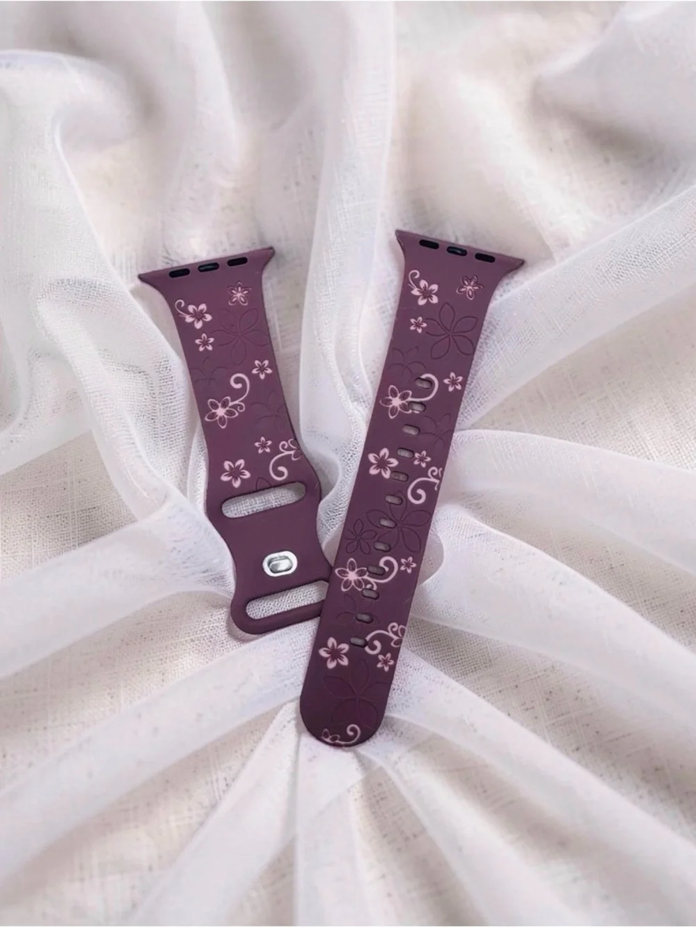 Purple Floral Silicone Apple Watch Band for 38mm / 40mm / 41mm